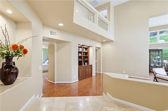 23194 Park Blanco, Calabasas, CA 91302