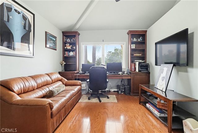 23194 Park Blanco, Calabasas, CA 91302