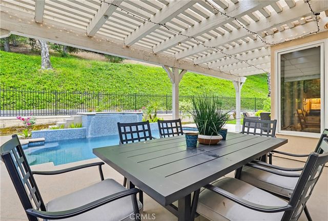 23194 Park Blanco, Calabasas, CA 91302