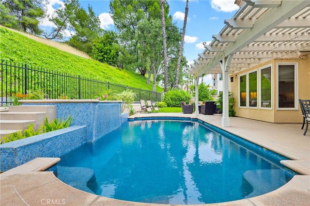 23194 Park Blanco, Calabasas, CA 91302
