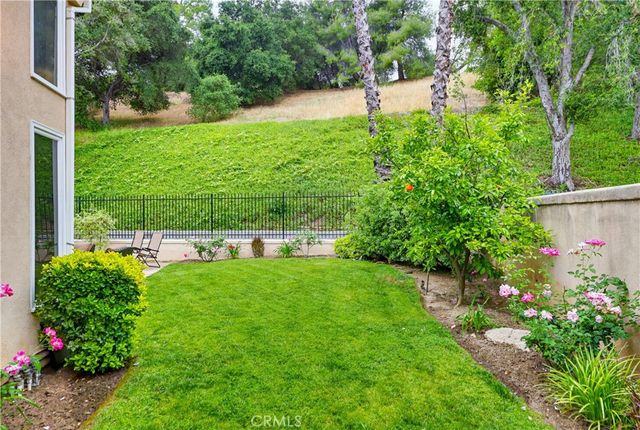 23194 Park Blanco, Calabasas, CA 91302