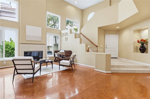 23194 Park Blanco, Calabasas, CA 91302