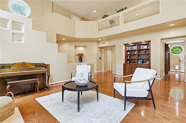 23194 Park Blanco, Calabasas, CA 91302