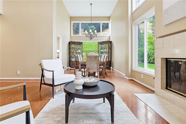 23194 Park Blanco, Calabasas, CA 91302