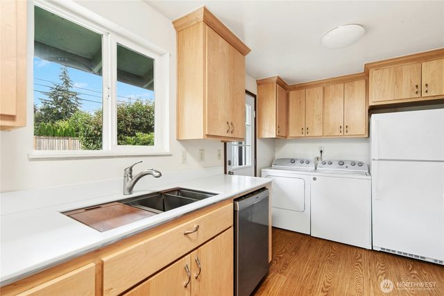 4010 227th Place SW, Mountlake Terrace, WA 98043