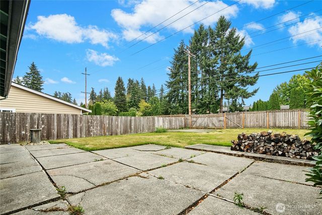 4010 227th Place SW, Mountlake Terrace, WA 98043