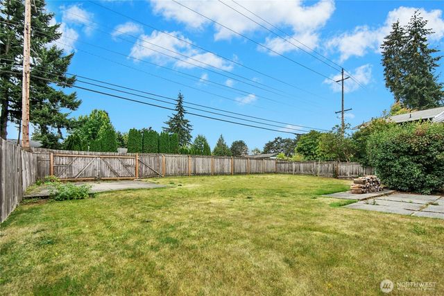 4010 227th Place SW, Mountlake Terrace, WA 98043