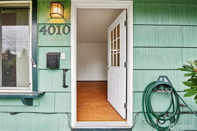 4010 227th Place SW, Mountlake Terrace, WA 98043