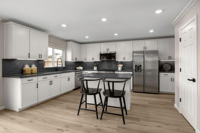 5168 E Florence Avenue, Fresno, CA 93725