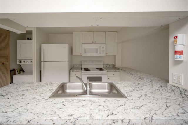 811 ORCHID DRIVE A, Davenport, FL 33897