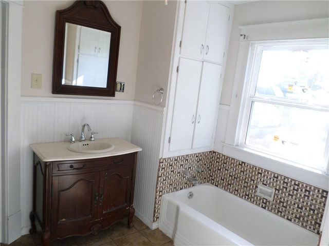 1020 Santa Fe Street, Atchison, KS 66002