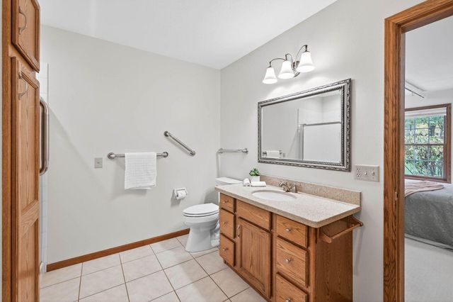 1731 Donegal Drive, Woodbury, MN 55125