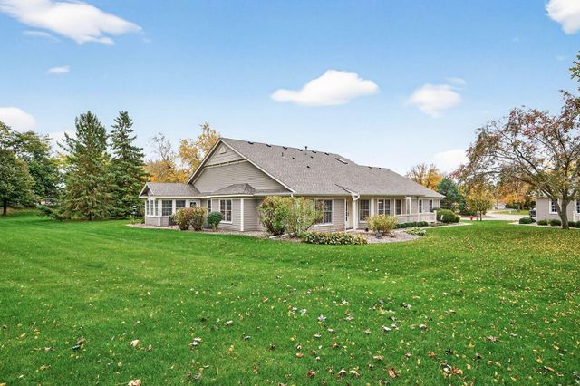 1731 Donegal Drive, Woodbury, MN 55125