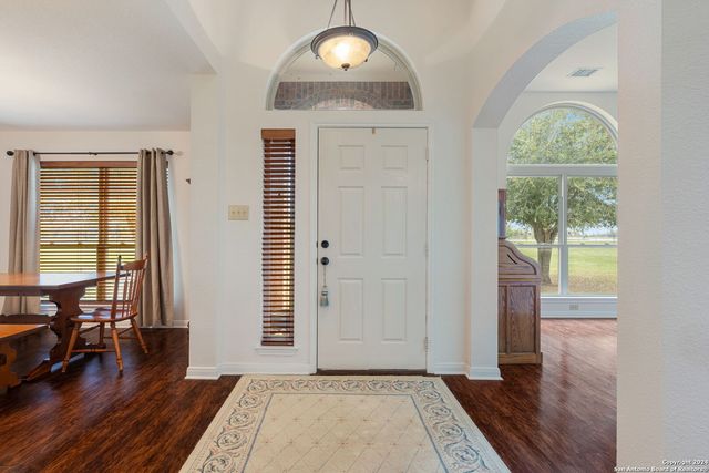 111 FM 3006, Pleasanton, TX 78064