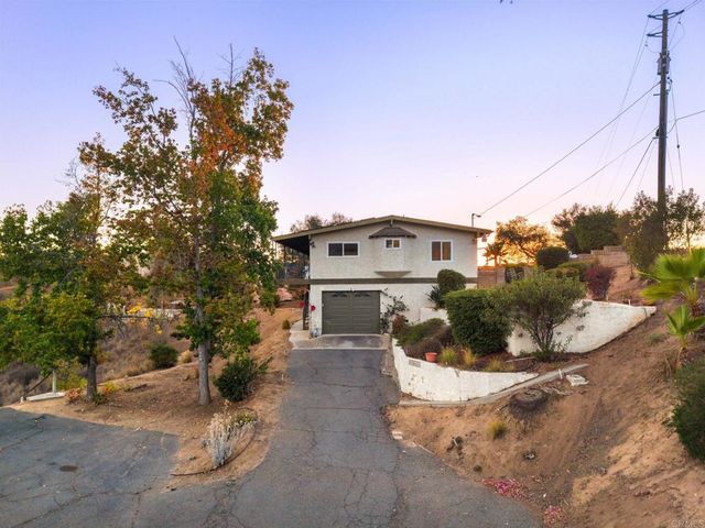 30126 Castlecrest Drive, Valley Center, CA 92082