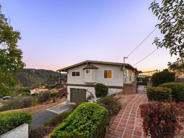 30126 Castlecrest Drive, Valley Center, CA 92082