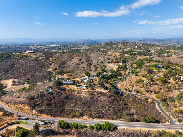 30126 Castlecrest Drive, Valley Center, CA 92082