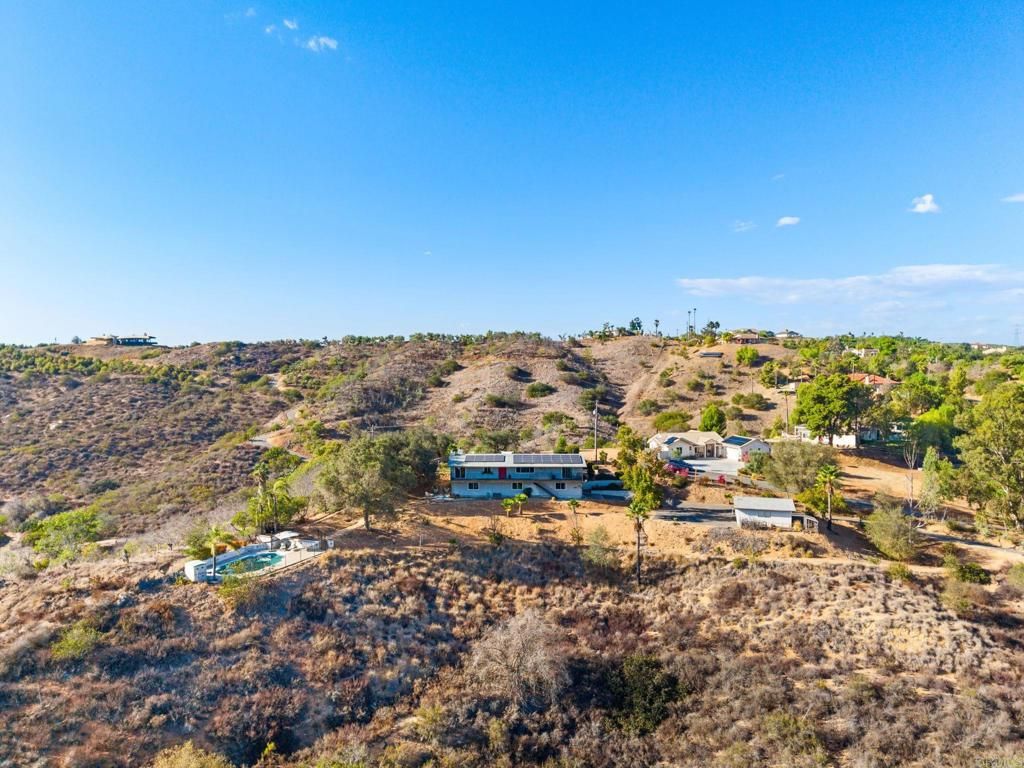 30126 Castlecrest Drive, Valley Center, CA 92082 — photo 2