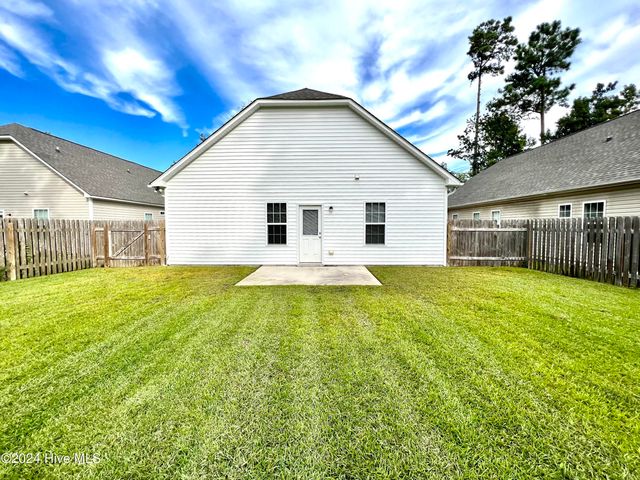 5582 Sycamore Street, Wilmington, NC 28403