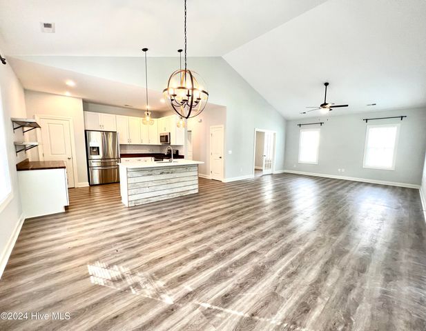 5582 Sycamore Street, Wilmington, NC 28403