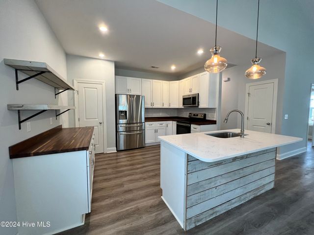 5582 Sycamore Street, Wilmington, NC 28403