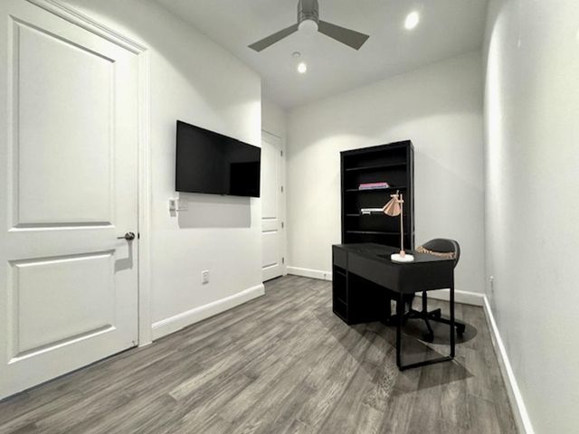 1211 Caroline Street 1106, Houston, TX 77002