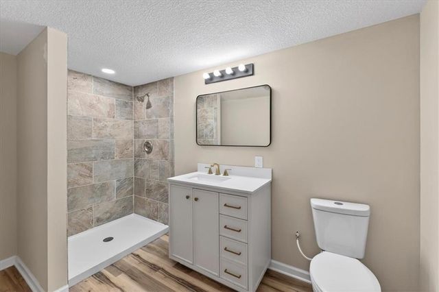 13505 E Kentucky Road, Independence, MO 64050