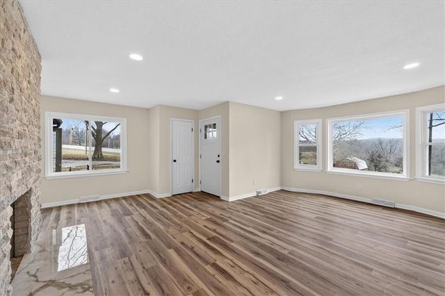 13505 E Kentucky Road, Independence, MO 64050