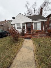 15021 Petoskey Avenue, Detroit, MI 48238