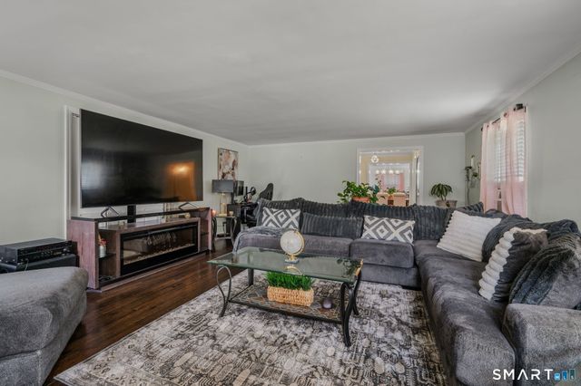 185 Lydale Place, Meriden, CT 06450