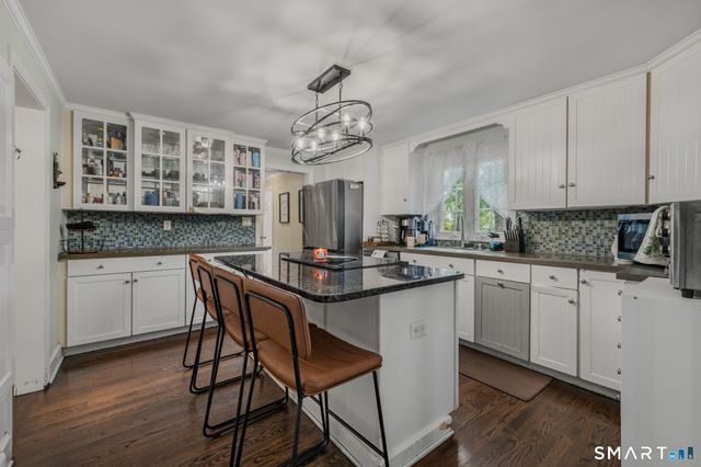 185 Lydale Place, Meriden, CT 06450