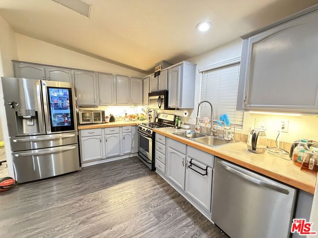 4201 Topanga Canyon Boulevard 28, Woodland Hills, CA 91364