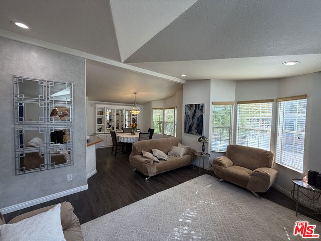 4201 Topanga Canyon Boulevard 28, Woodland Hills, CA 91364