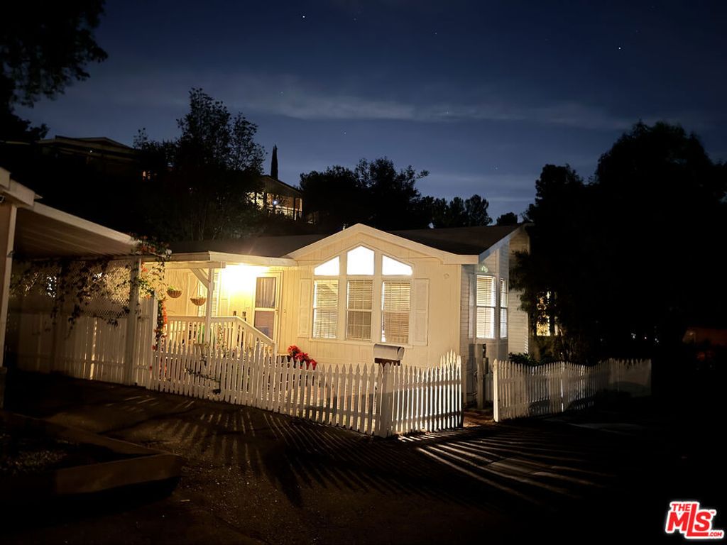 4201 Topanga Canyon Boulevard 28, Woodland Hills, CA 91364