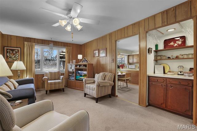 12363 Merrick Drive, St Louis, MO 63146