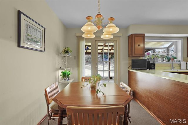 12363 Merrick Drive, St Louis, MO 63146