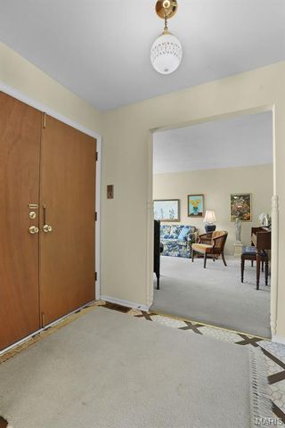 12363 Merrick Drive, St Louis, MO 63146