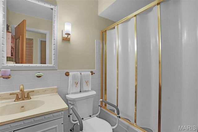 12363 Merrick Drive, St Louis, MO 63146