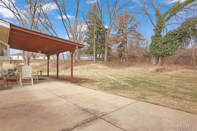 12363 Merrick Drive, St Louis, MO 63146