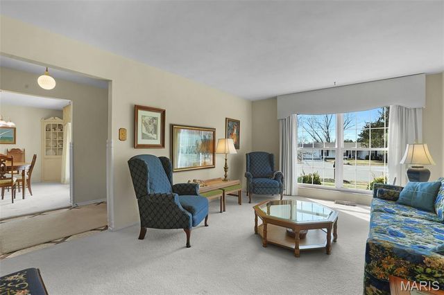 12363 Merrick Drive, St Louis, MO 63146