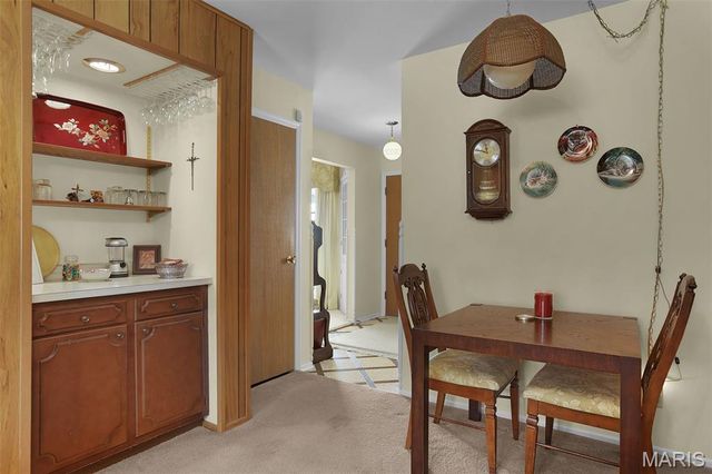 12363 Merrick Drive, St Louis, MO 63146