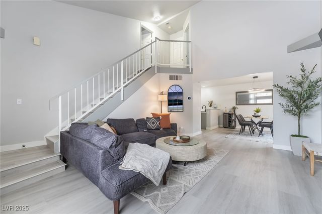 2837 Yukon Trail Drive, Henderson, NV 89074