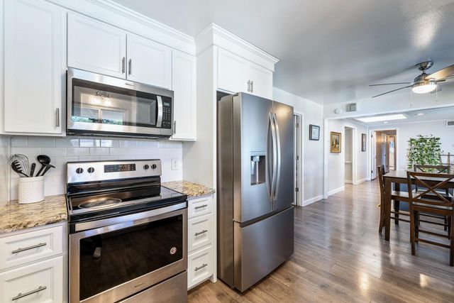 872 E Spruce Avenue, Fresno, CA 93720