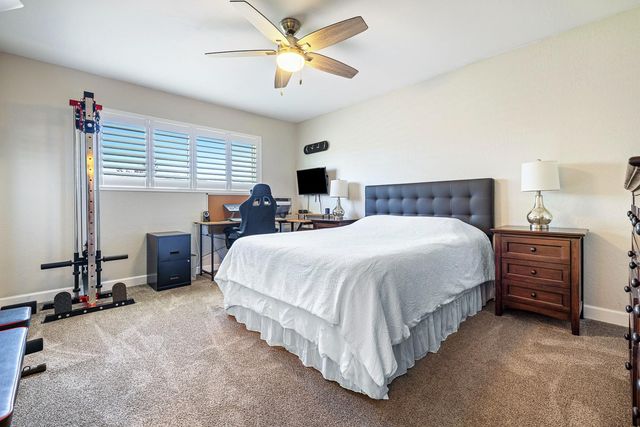 872 E Spruce Avenue, Fresno, CA 93720