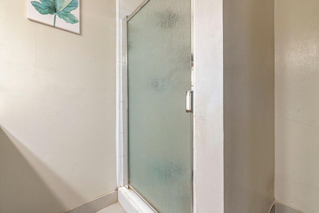 872 E Spruce Avenue, Fresno, CA 93720