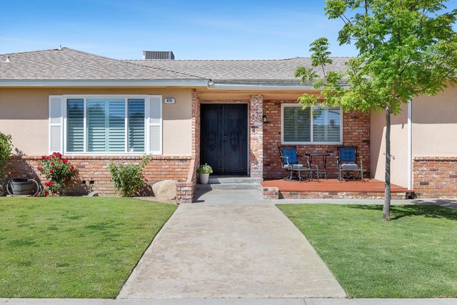 872 E Spruce Avenue, Fresno, CA 93720