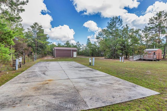 416 Woodlands Boulevard, Defuniak Springs, FL 32433