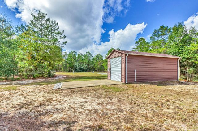 416 Woodlands Boulevard, Defuniak Springs, FL 32433