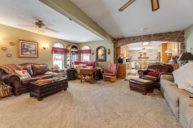 244 Edgeview Drive, Rollingstone, MN 55969