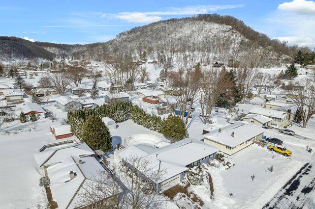 244 Edgeview Drive, Rollingstone, MN 55969